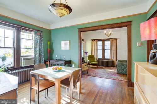 9011 Colesville Rd, Silver Spring MD 20910-1653 exterior