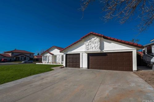 1724 Encina Ave, Rialto, CA 92376-2938