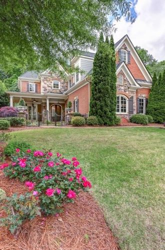 1750 High Trl, Atlanta GA  30339-5617 exterior