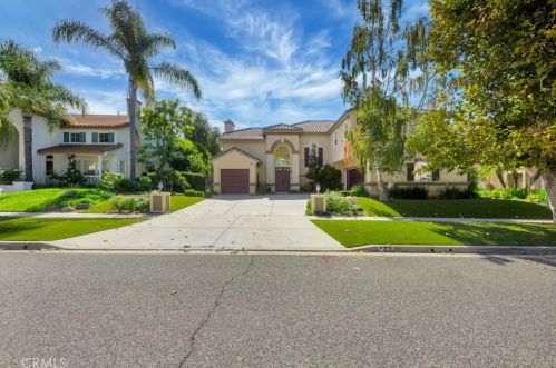 327 Sycamore Grove St, Simi Valley, CA 93065-7344