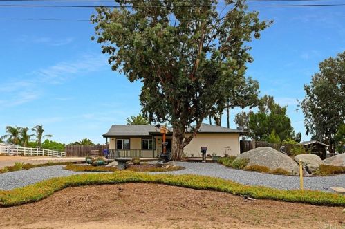 2448 Daley St, Ramona, CA 92065-1601