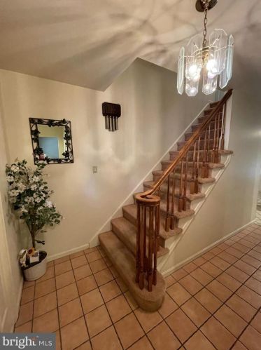 112 Bentley Ln, Lancaster PA  17603-6223 exterior