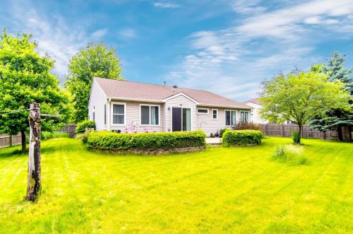 10 Picnic Ct, Lemont IL 60490-6542 exterior