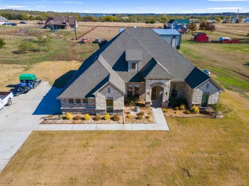 359 Martha Ln, Fort Worth, TX 76126-5551