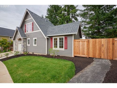 553 Declaration Dr, Carlton, OR 97111-1139