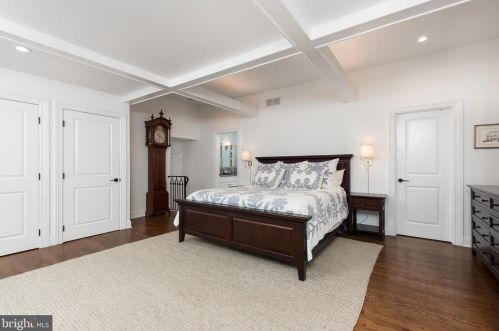 37 Ridgeview Rd, Princeton NJ  08540-7666 exterior