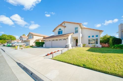 1632 Corte Verano, Oceanside, CA 92056-6936