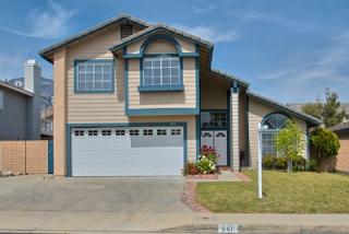 941 Falcon View St, Upland CA  91784-8007 exterior