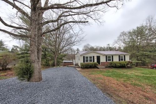 348 Deer Path, Rustburg, VA 24588-3611