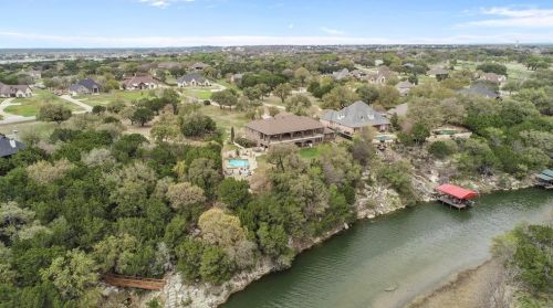 2011 Grn Wing, Granbury TX 76049-5576 exterior