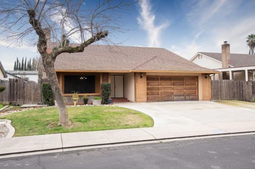 2528 Meadow Oak Dr, Modesto, CA 95355-9440
