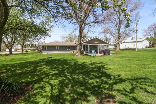 4901 73rd Ave, Gary IN  46410-4042 exterior