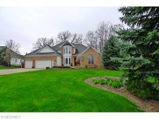 7566 Sweet Hollow Dr, Concord Township, OH 44060-7180