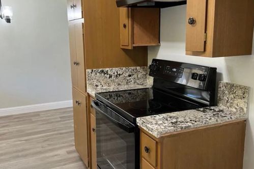 4479 Dorset St, Stockton, CA 95207-7436