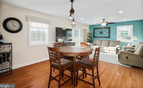 834 Edge Park Dr, Tavistock NJ 08033-1022 exterior