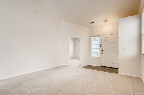 19494 58 Pl, Denver CO 80019-2027 exterior