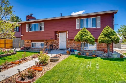 608 Naples Way, Aurora, CO 80011-4551