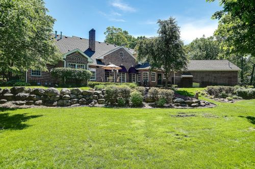 5 Hillcrest Dr, Saint Paul MN  55110-6101 exterior