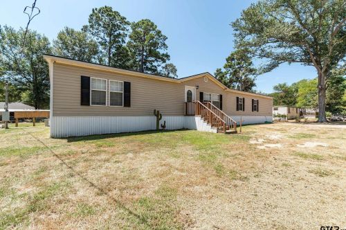 20970 Lee Ln, Chandler, TX 75758-8253