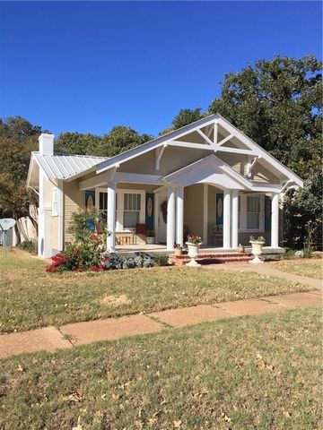 610 5th St, Cisco, TX 76437-2628