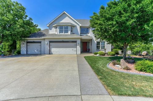 17229 Wilderness Ct, Prior Lake, MN 55372-3384