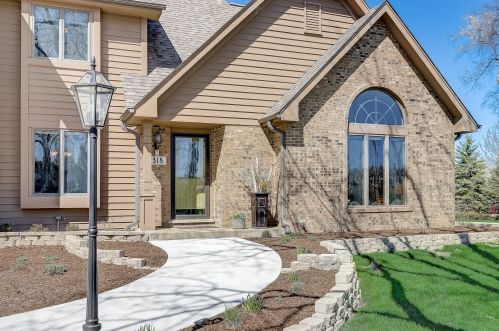 318 Locust St, Frankfort, IL 60423-1271