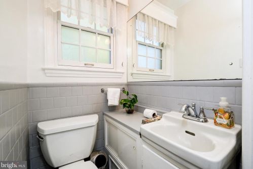 1313 Elson Ct, Silver Spring MD 20912-7027 exterior