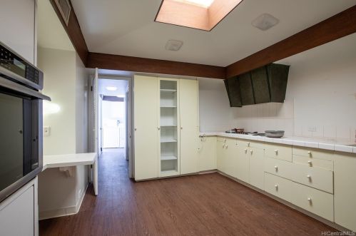 4383 Royal Pl, Honolulu HI  96816-4855 exterior