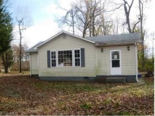 607 Eden Ter, High Point, NC 27263-2613