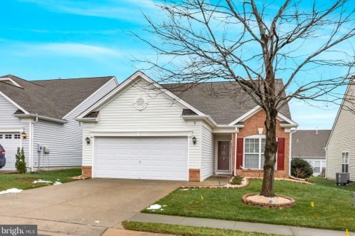 3 Hanover Dr, Fredericksburg, VA 22406-8404