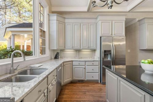 7660 Ball Mill Rd, Atlanta GA  30350-4406 exterior