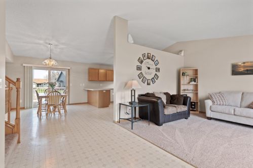 6608 88th Ave, Minneapolis, MN 55445-1657