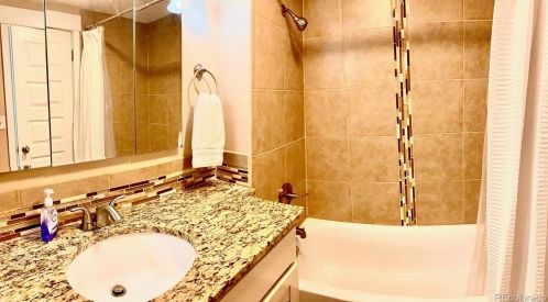 2250 Zuni St, Englewood CO  80110-1058 exterior