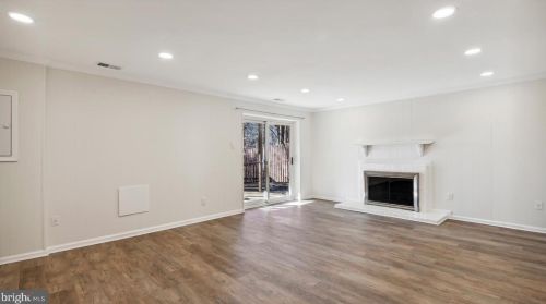 9145 Galbreth Ct, Springfield VA  22153-1110 exterior