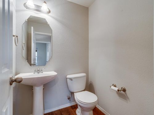 8313 Rolling Rock Dr, Fort Worth TX  76123-1891 exterior