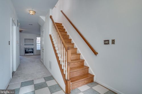 13397 Dogues Ter, Woodbridge, VA 22191-1222