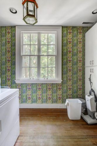 1820 Garraux Rd, Atlanta GA  30327-2504 exterior