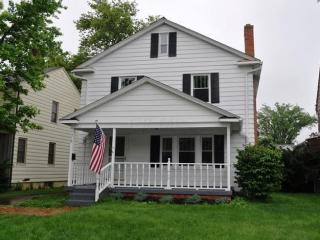 718 Vernon Rd, Columbus OH  43209-2469 exterior