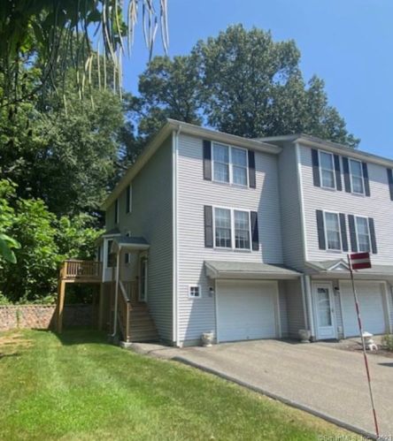 11 Nadia Ln, Wallingford CT  06492-4382 exterior
