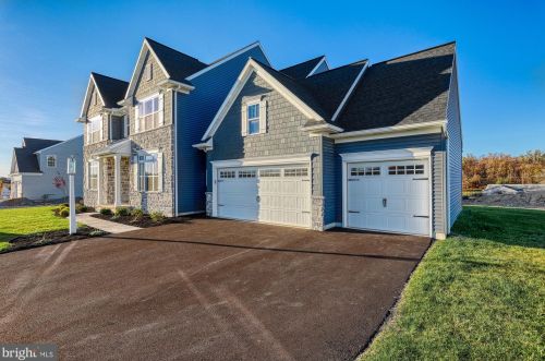 5335 Wilshire Rd, Harrisburg, PA 17112-3422