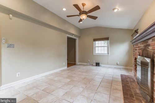 302 Crestwood Ave, Haddonfield NJ 08033-2917 exterior