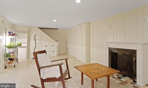 7125 Poplar Ave, Silver Spring MD 20912-4675 exterior