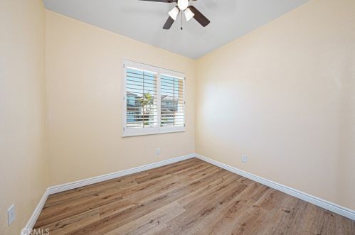 32 Trinity, Irvine CA  92612-3271 exterior