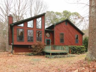 116 Lovingood Dr, Holly Springs, GA 30189-5162