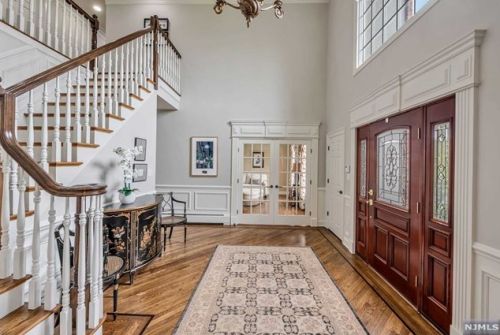 15 Cider Ct, Mahwah, NJ 07430-3279