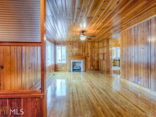 29 Woodlawn Ave, Hampton, GA 30228-2946