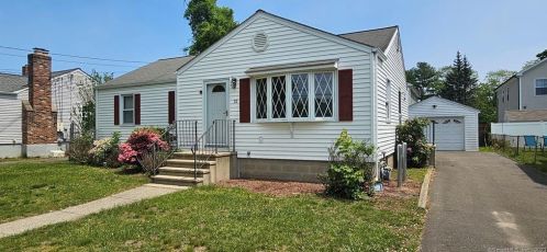 32 Munson St, Milford, CT 06461-3022