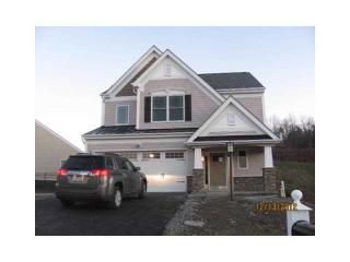 1344 Maplewood Cir, Washington PA  15301-2135 exterior