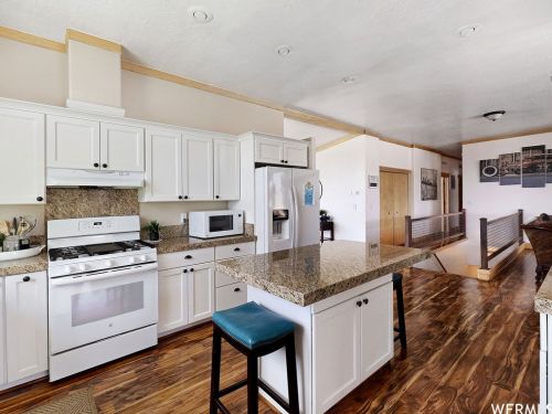 29731 Old Lincoln Hwy, Hoytsville UT 84017-9621 exterior