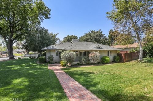 1995 Rincon Ave, Riverside CA  92506-1629 exterior
